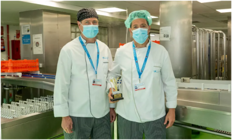 Carlos Alberto Fernandez y Ruben Rus cocineros hospital